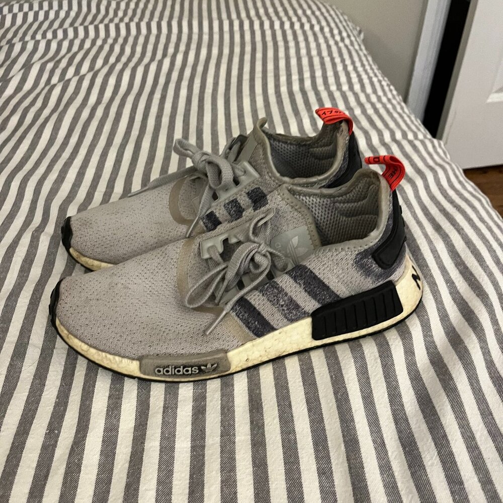 RARE!! Sz 9- Adidas NMD_R1 Stencil Pack Gradient Gray Sneakers Men's Shoes